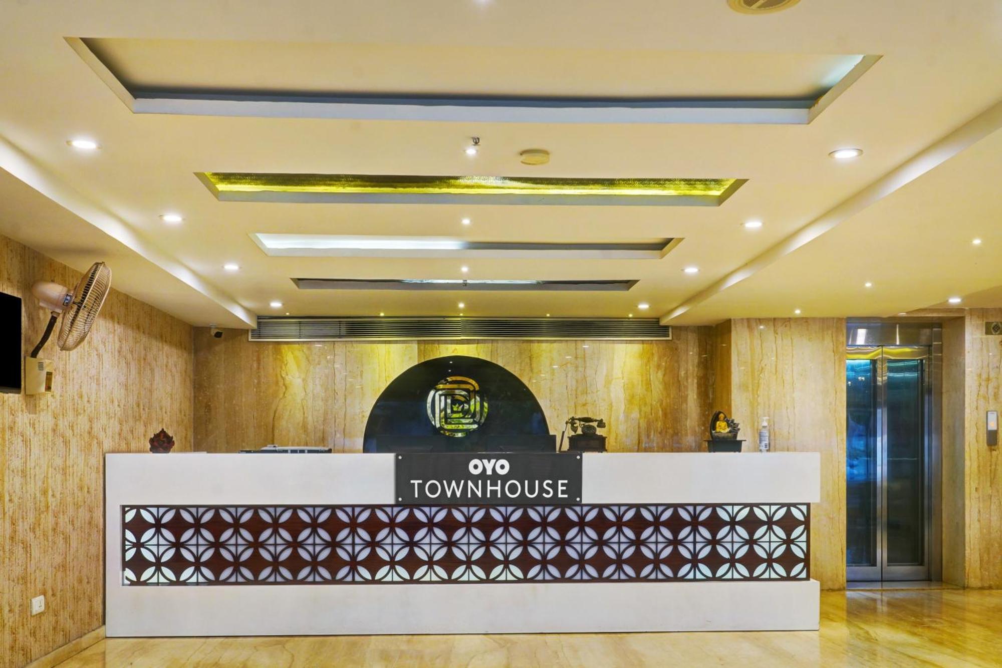 Super Townhouse Dev'S Inn By Cj Gunadala Exterior photo
